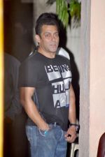 Salman Khan at Bitto Boss spl screening at Ketnav, Mumbai on 13th April 2012 (11).jpg